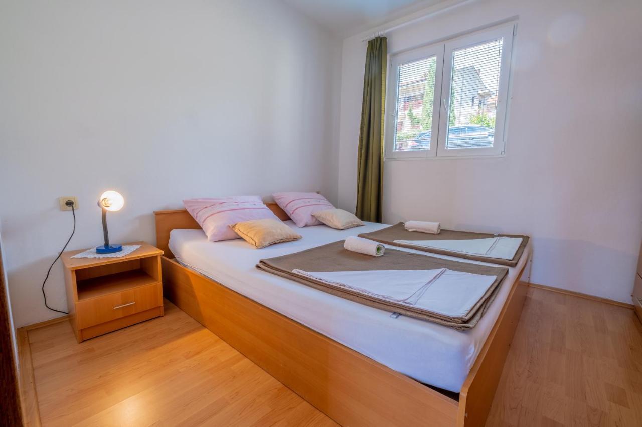 Cozy Apartments With Sea View Novi Vinodolski Exterior foto